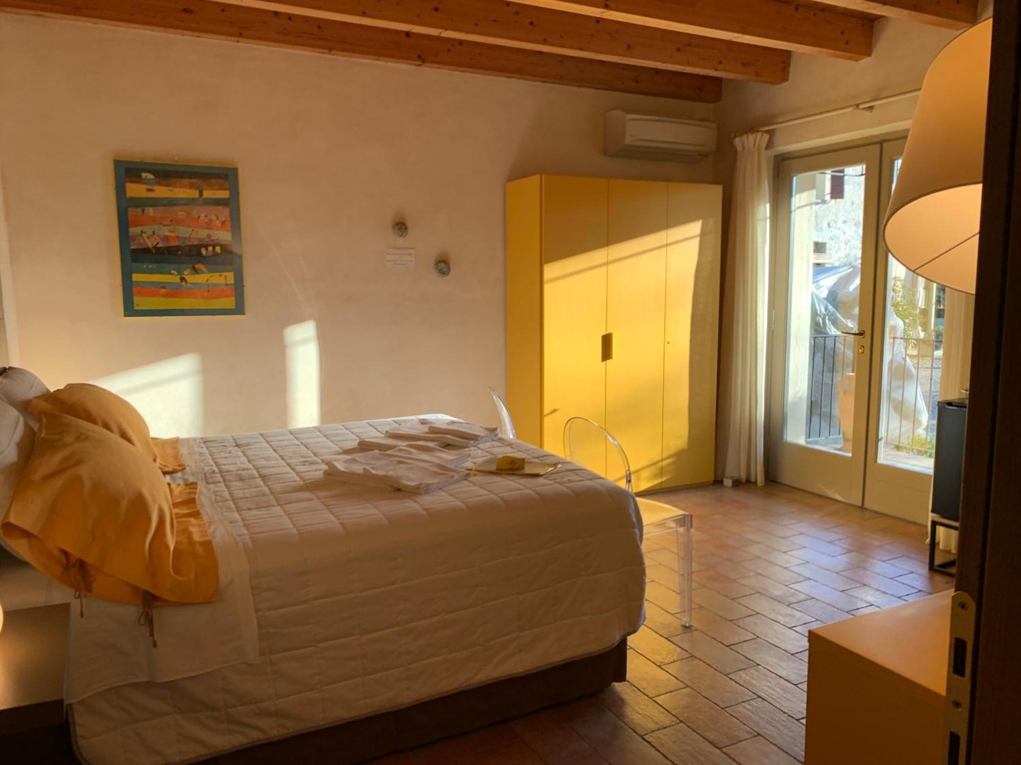 L'Isolo B&B E Case Vacanza Монцамбано Екстериор снимка
